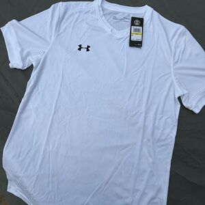 Under Armour Men’s White Short-Sleeve V-Neck Performance Tee